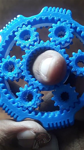 This Geometry Should Be Impossible 🔺⚙️