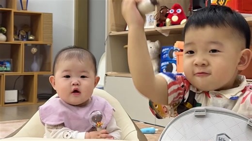 和妹妹的互动可爱超标