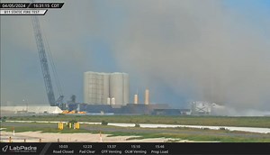 78K views · 582 reactions | A second view of Booster 11 Static Fire   labpadre #SpaceX #Starship #Starshiplaunch #Space #CountdownToLaunch #countdown | Space FrontPage | Facebook