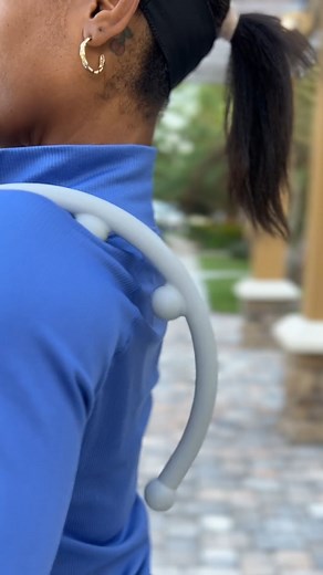 🌟 Elevate your self-care game with the Vive Massage Cane! 🌈 Ideal for trigger point therapy and deep tissue massage, this magic wand works wonders on your upper, mid, and lower back, head, neck, shoulders, hips, thighs, calves, and feet! 💆‍♂️💆‍♀️ Say goodbye to tension and hello to bliss. 🚀 #LetsLiveBetter #SelfCareMagic #ViveMassageCane #RelaxationStation ✨ | Vive Health