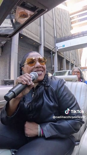 Yvette M — “Mr. DJ” live performance highlights