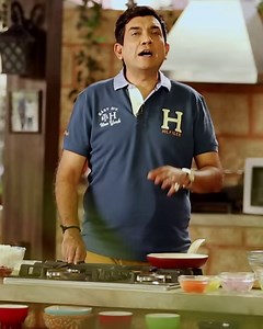 Rice mixed with plain yogurt and finally tempered with mustard seeds and curry leaves. Pomegranate pearls add an extra zing to it. #curdrice #southindianfood #southindiancuisine #southindianrecipe #andhrastyle | Sanjeev Kapoor