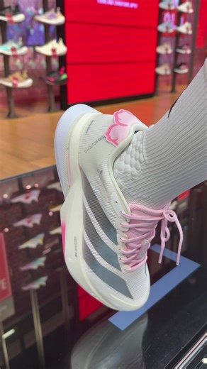 สวัสดีวาเลนไทน์ แบบ Sakura 🌸🌸 รองเท้าวิ่งสีเดือนแห่งควาทรัก สไตล์หวานๆ Adidas Adizero Boston 13 Sakura /Adios Pro 4 Sakura 💕💕#adidas #boston #adizero #valentinesday #running