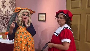 8.3K views · 599 reactions | Shirley está desperada, ya no sabe que hacer con a la Tía y sus calores.  Ayudemos a Shirley con consejos y remedios para la Tía  | Gallito Pinto CR | Facebook