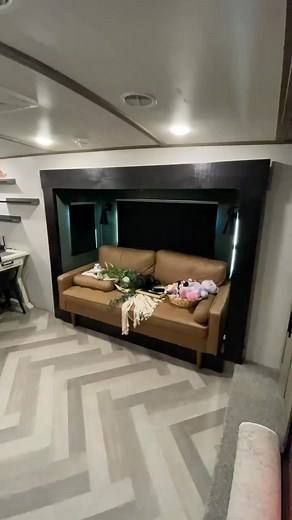 783K views · 30K reactions | Closing up the 5th wheel and getting ready to hit the road. RV travel days we take down anything that would break, strap down TV’s and close up the slides and hope everything is good when we open the door at our next stop. We place things on the couches and the bed so they don’t break, the stuff on the counter gets taken down and moved below our desk. #rvtravel #rvtravelwithkids #travelday #5thwheel #rvlife | Molly Garcia | Facebook