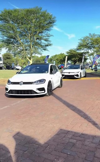 Performance Comparison: Golf 7R vs. Golf 8R