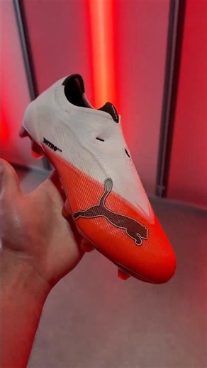 The NEW Puma Ultra Nitro 7 Ultimate Laceless!