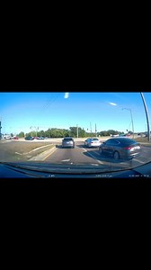 Eagle Lake – Dash cam video captured the shocking moment a single vehicle failed to stop at a red light and veered off the road, crashing into a power box and cement pole. It’s a powerful reminder of how quickly things can go wrong, even when you’re sitting still and following the rules.This is why every driver needs to stay aware of their surroundings. Keep checking your mirrors, leave a safe distance between vehicles, and if you notice someone driving erratically — or possibly experiencing a m