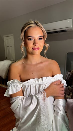 Madison Maples | ALABAMA HAIR + MAKEUP on Instagram: "@channie_mae_spencer the most beautiful bride! 💕💍🪞 #hairstylist #makeup #makeupartist #bride #bridalmakeup #cullmanhairstylist #birminghamhairstylist #blonde"