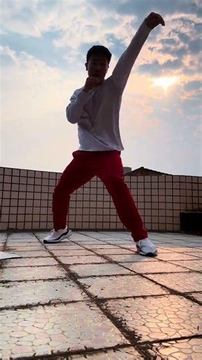 Revamp Your Mornings: Boxer's Push-up Challenge MorningWorkout Fitness NewDayVibes