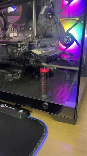 Eu tenho pena de quem pagou caro nesse suporte para placa de vídeo…