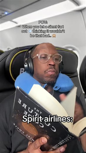 When you let a silent fart 💨 out and spirit airlines will tell you exactly how they feel about it😂 #reaction #comedy #spiritairlines #funny #silentfart