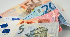 Ne vous faites pas prendre : les signalements de faux billets de 50€ s’accumulent !