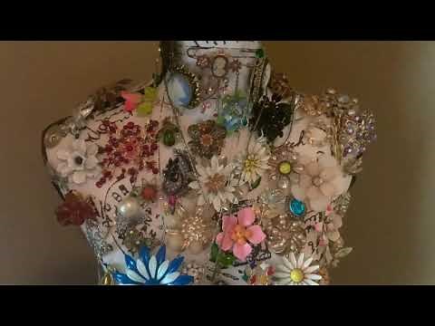 Vintage Jewelry Identification Brooch collection