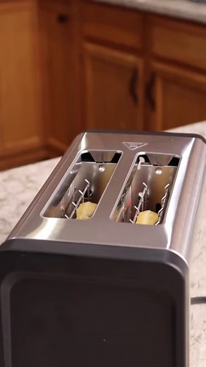 11K views · 305 reactions |  劉 You can have waffles whenever you want with this convenient recipe for frozen waffles you can make right in the toaster! @HungryJack | Dollar Tree Dinners | Facebook