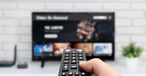 Comment bien nettoyer et désinfecter une télécommande ?