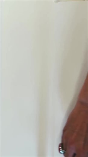 I wish I could speed up the process of my #pigmentmaking as in this video. Starting from seed in late January, I patiently wait for my harvest, which, if I’m lucky, happens in early July. As the seasons change, my indigo grow timeline shifts accordingly. Once I gather my indigo plants, I begin the fermentation process, allowing the pigment to sink as it magically transforms. After that, I carefully wash the pigment multiple times, followed by filtering, drying, and grinding. It’s undeniably a la