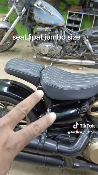 Custom Bobber Bike Modifications and Jumbo Seat Tips
