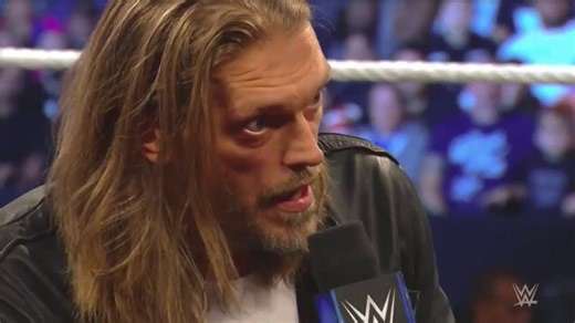That moment when WWE sent Edge out to get Becky Lynch booed—but even after Becky took it as far as mocking his career-ending neck injury, the crowd still cheered her.You could literally see the exact second Edge realized… yeah, this wasn’t working 😭