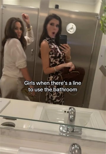 Funny Dance Moments in the Girls' Bathroom
