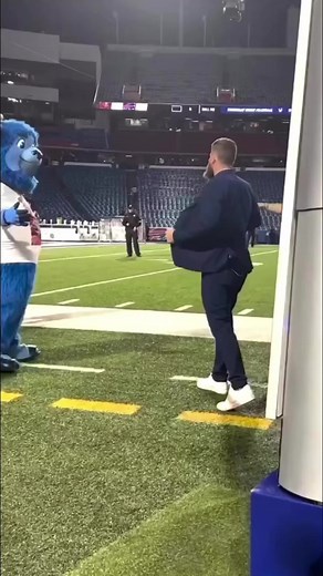 13K views · 57 reactions | Ryan Fitzpatrick goes shirtless again in Buffalo! •••(: NFL) | Jay On SC | Facebook
