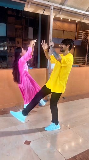 460K views · 17K reactions | Viral_Step and Song With Student ✨曆 . #dancedewane8 #trending #viral #instagram #reels #dance #garba #garbanight #garbalover #garbaqueen #garbadance #garbaking #garbareels #garbasteps #navratri #navratrispecial #navratri2024 #dandiya #dandiyanight #dance #dancers #danceindia #india | Vanbha zala | Facebook