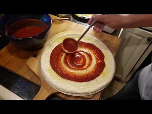 Why use a pizza screen to make pizza on the Big green egg?