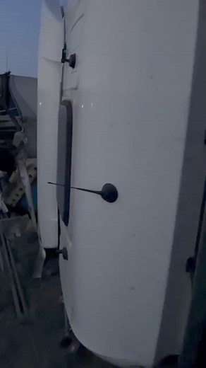 21K views · 48 reactions | To cud, że nikomu nic się nie stało! Tuż za stacją Neo w Wolinie doszło do zdarzenia drogowego. Kierujący zestawem mężczyzna, najprawdopodobniej znajdując się pod wpływem alkoholu zjechał z drogi, po czym przewrócił na bok prowadzoną przez siebie ciężarówkę! #wolin #wypadek #pijanykierowca | kamienskie.info | Facebook