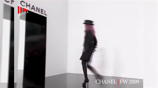 CHANEL Fall Winter 2009-10 Paris 4K - Canale Moda