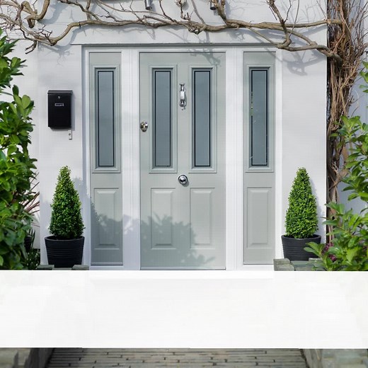 With our door designer, you can find your own style which reflects the personality of your home. Your dream door is waiting for you. Design your perfect Solidor today using our online door designer 💚 | Solidor Composite Doors