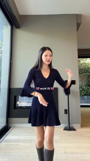 RAPES ARE SO DEMURE 🍇✨ – SIMPLE ELEGANCE IN EVERY BITE Why do grapes feel so fancy for no reason? 😂🍇 A little snack with main character energy — classy, chill, and delicious! 💅💜 grapes #snacktime #fruitlover #aestheticfood #funnyrelatable #healthychoices #foodvibes #fyp #snackmood #goodenergy | Allison Wong