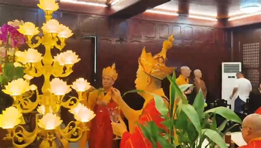 The Inner Altar Consecration, Purification, Distribution of Talismans, and Hanging of Banners on the Second Day of the 2025 Water and Land Dharma Assembly at the Seng Guan Temple in the Philippines菲律賓大乘信願寺2025年水陸法會第二日之內壇結界灑淨發符懸幡 | Seng Guan Buddhist Temple