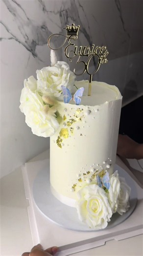 Ganache cake order: how posting led to a cake sale