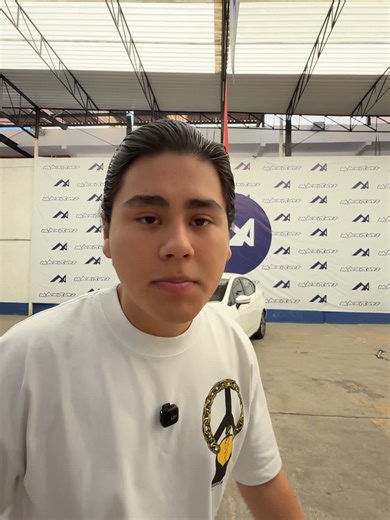 Nissan Versa: Differences Between Sense and Advance Models