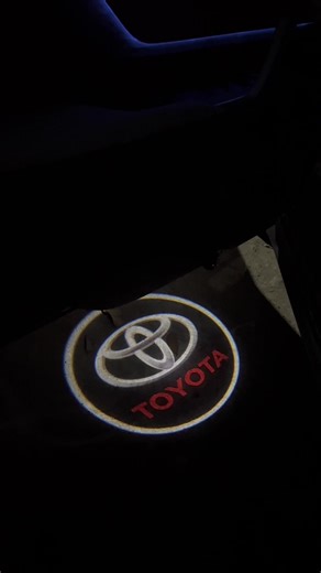 How to Properly Attach Sticky Notes to Car Interiors