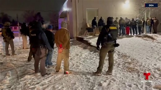 736K views · 11K reactions |  Una redada en Colorado dejó un saldo de 50 indocumentados arrestados. La DEA dice que arrestó a miembros del Tren de Aragua. | Noticias Telemundo | Facebook