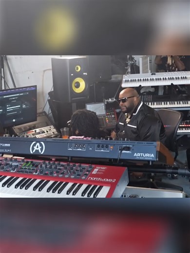 #48 KE's Popularity_ Did I Make It Hot or Did He_