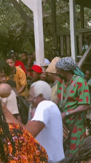 Belizean Traveller on Instagram: "Krismos Bram 2025 🪘 The village of Gales Point came alive this Christmas with their annual Bram and Sambai. As far as traditional Belizean celebrations go, it’s a must-experience! #krismosbram #galespoint #belizeantraveller"