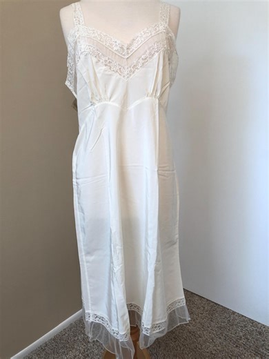 Full Slip, White, Vintage, Alice Carol, Size 38, Acetate and Nylon, NWT, Lace Trim - Etsy