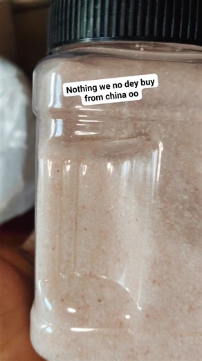 Himalayan pink salt is a natural rock salt known for its mineral content and mild taste. Here are some commonly noted benefits: Contains trace minerals It has small amounts of minerals like calcium, magnesium, potassium, and iron, which give it the pink color. May support electrolyte balance When used moderately, it can help maintain fluid balance in the body, especially when added to food or homemade electrolyte drinks. Supports hydration Some people find it helpful for hydration when combined 