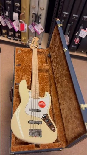 ￼Squier Affinity Series Jazz Bass V 5-String Electric Bass Guitar, Maple FB, Olympic White