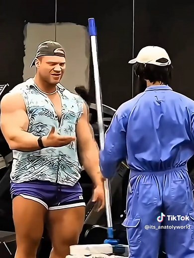 ANATOLY WEIGHT LIFTING PRANK 💀#anatoly #gym