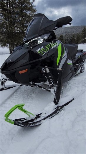 The Arctic Cat Thundercat 137 returns for 2027 featuring the 998cc turbocharged 4-stroke triple, ATAC suspension, plus EPS and the G8 display. | SnowTrax Television