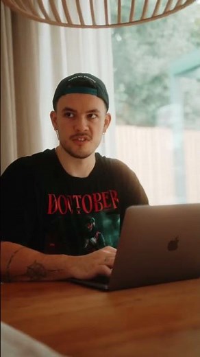 Markiert eine Person, die es zu Weihnachten auch immer übertreiben muss 😅