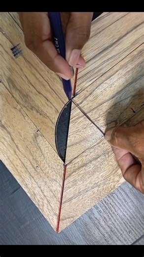 116K views · 234 reactions | Joining wood with precision using only a compass and simple tools. Sometimes the best craftsmanship comes from the simplest methods. 蝹✨ #Woodworking #Joinery #PrecisionWork #Handmade #WoodCraft #DIYWoodwork #Carpentry #WoodJoinery #SimpleTools #Craftsmanship #WoodDesign #WoodArt #ToolTime #WorkshopVibes #TrendingNow #WoodLovers #fblifestyle #facebookauction | WoodArt | Facebook