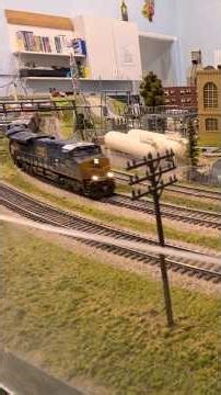 HO Scale CSX Freight Train