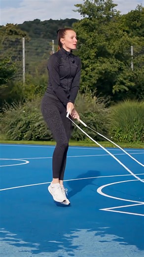 EP32 Combo tutorial #sport #cardio #jumprope #skipping #shorts #jumprope #skipping #jumpfit #jumptricks #footwork #jumpropeskills #ropeflow #jumpropecommunity #skippingcommunity #reelsfitness #reelstrending #reelsvideo #workoutreels #viralreels #fitnessvibes | JumpFit Studio | Facebook