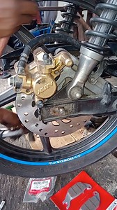 123K views · 1.8K reactions | Installing brake pads and master cylinder set on a Honda Supra 125 • • • • • • • #videos #trendingvideos #mechanic #automotive #motorbike #motorcycle #motos #diy #usa #engine #viral | Aeon | Facebook