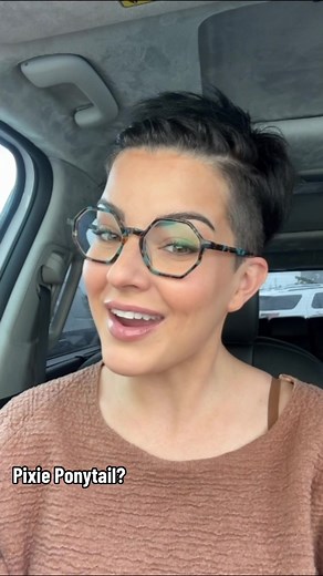 Messy Hair Tutorial: Two Strand Twist Braid for Pixie Ponytail