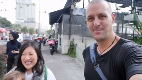 Eating Malay Village Food In The Heart Of Kuala Lumpur, Malaysia